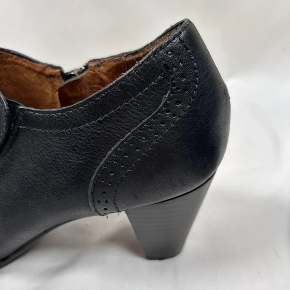 2/$30 Nurture Haddie 9 Pebble Leather Wingtip Boots Retro Western Boho 2000 - Picture 10 of 11